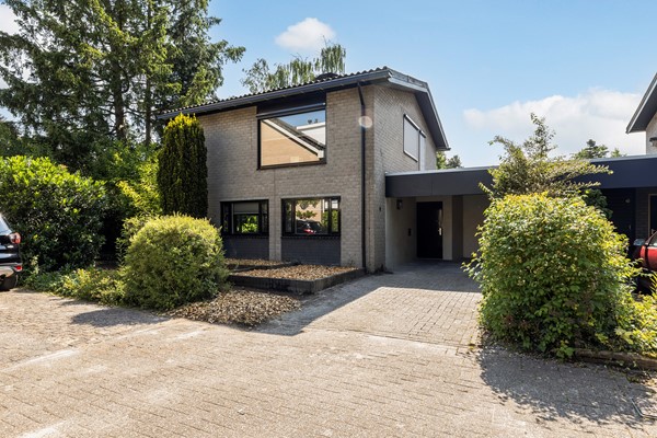 Bezoenstraat 8, 7621 XE Borne